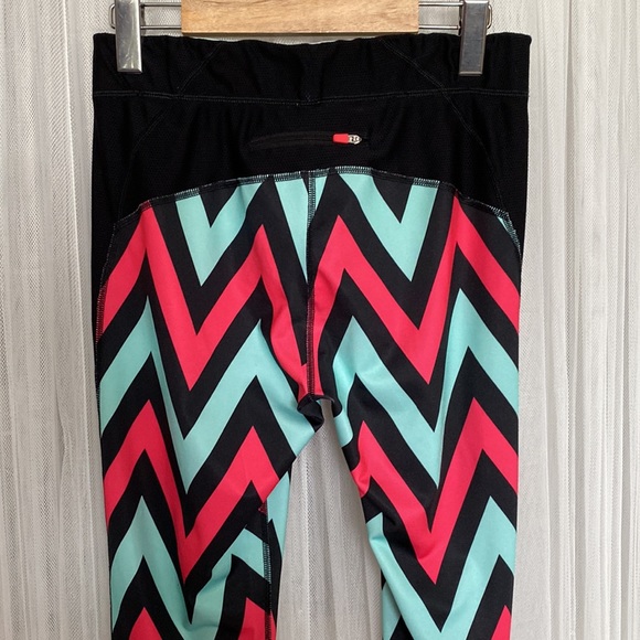 YAS Chevron & Mesh leggings - Picture 4 of 10